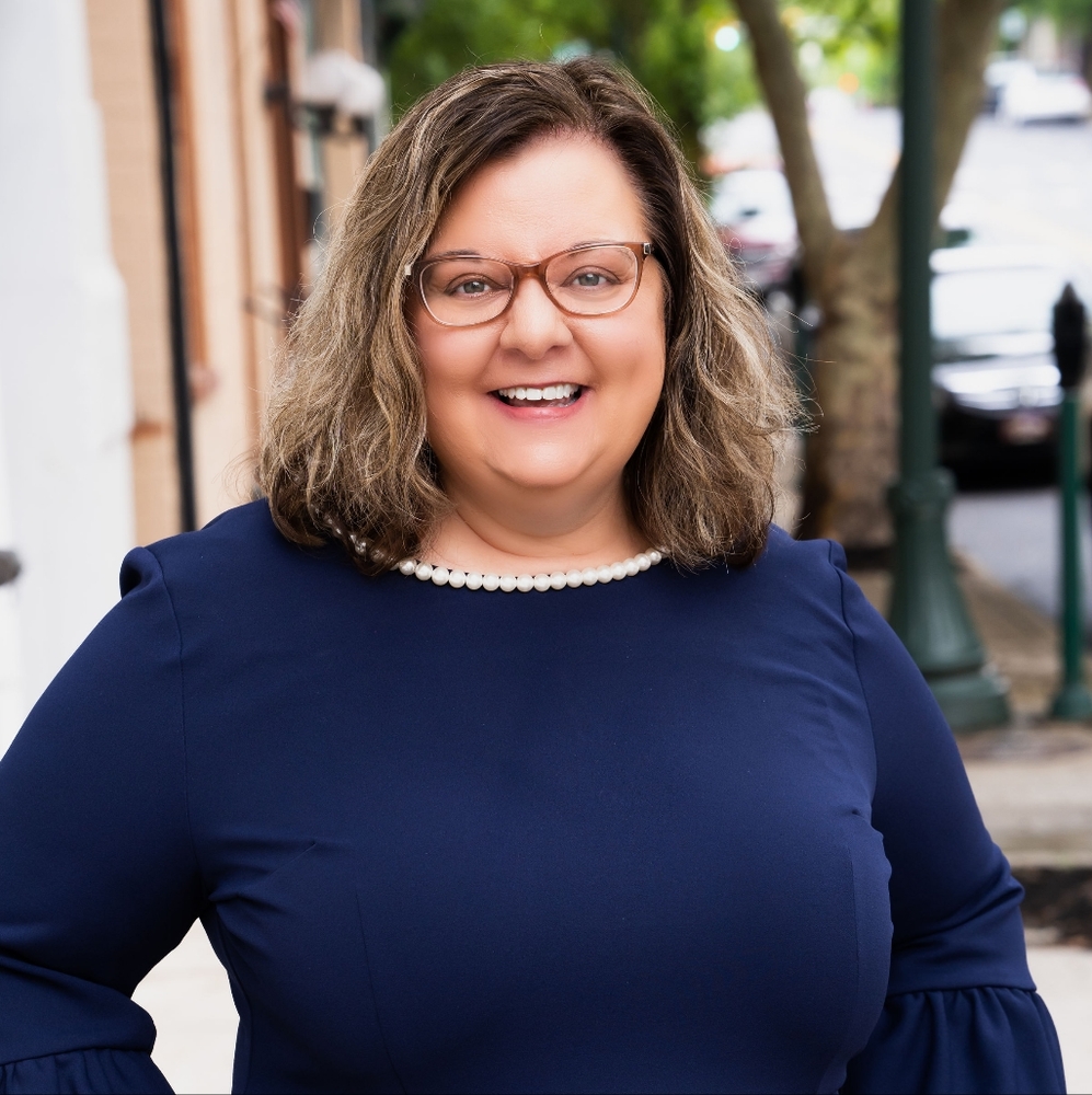 Meet your Posher, Joyce